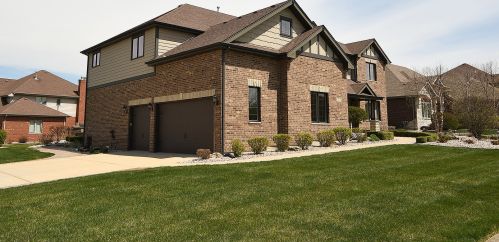 11824 Golden Gate Dr, Mokena, IL 60448-2028