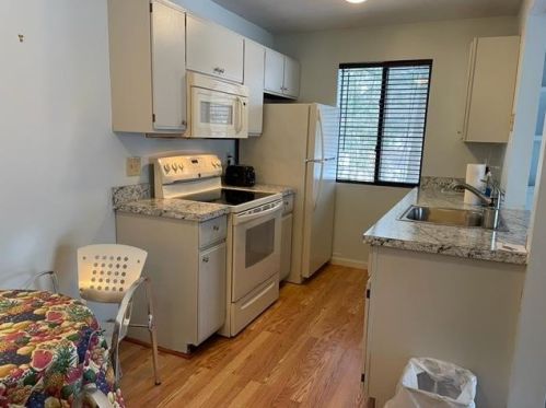10 Marsten Ln, Enfield, NH 03748-4142