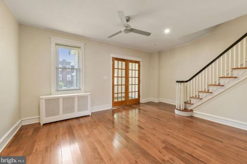 4617 Woodland Ave, Camden NJ  08110-6429 exterior