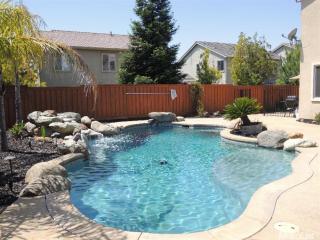 105 Cornerstone Ct, Lincoln, CA 95648-8243