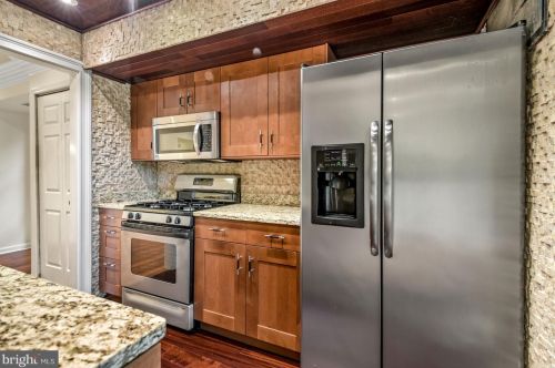 2109 Greenery Ln, Silver Spring, MD 20906-3613