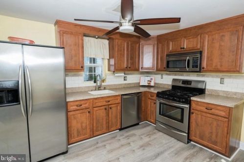 15 Park Ave, Camden NJ  08107-1032 exterior