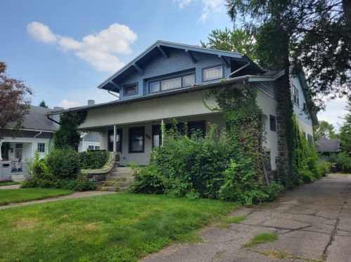25 Englewood Rd, Springfield, OH 45504-1412