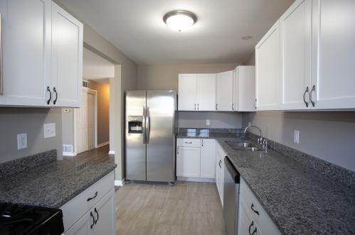 100 Fairwood Dr, Lemont IL  60440-2851 exterior