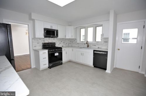24 Hillside Rd, Princeton NJ  08540-3436 exterior