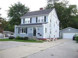 2067 Tremainsville Rd, Toledo OH  43613-3427 exterior