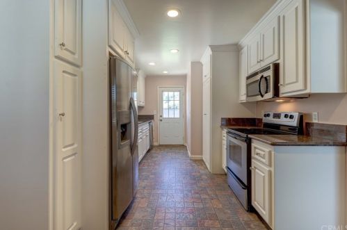 9180 Penny Dr, Riverside, CA 92503-1294