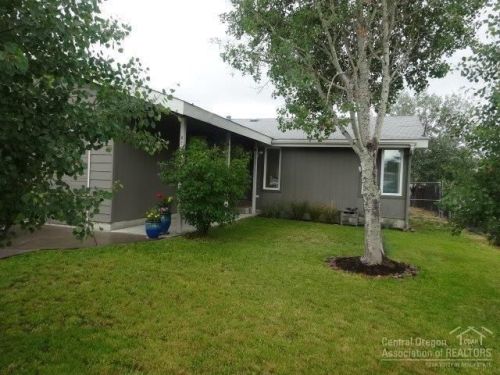 820 Turner St, Metolius, OR 97741-9096