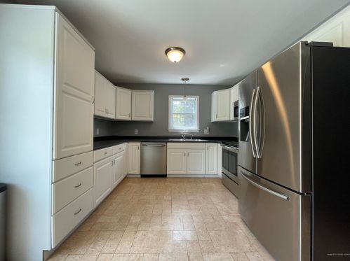 110 Hanson Lake Rd, Mapleton, ME 04757-4107
