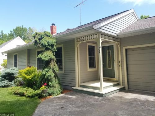 309 Lake St, Hendricks, MN 56136-9712