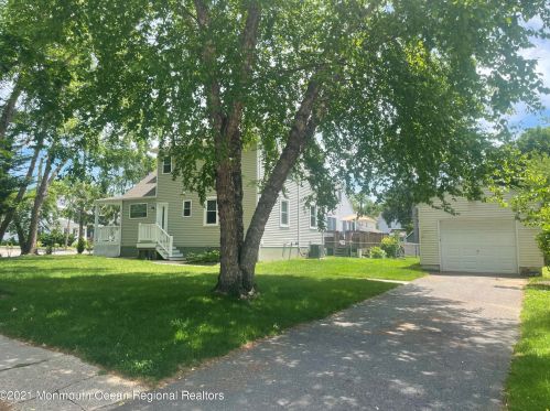 144 Spring St, Tinton Falls, NJ 07701-2427