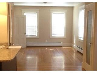 30 Main St, Warwick RI  02818-3827 exterior