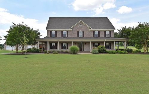 2597 Oak Manor Dr, Hernando, MS 38632-7687