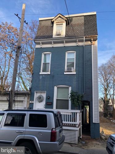 561 Clarke Ave, York, PA 17401-3338