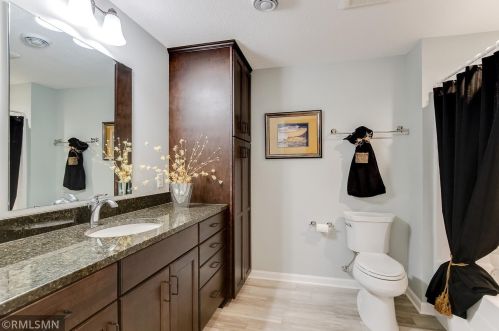 9169 Compass Pointe Rd, Saint Paul MN  55129 exterior