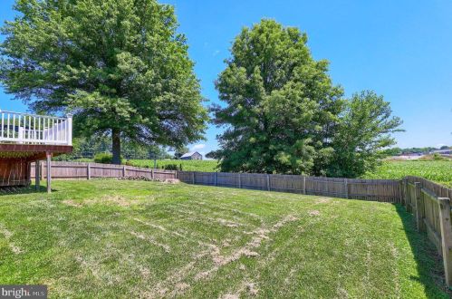 3077 Todd Ln, Lancaster PA  17601-1350 exterior