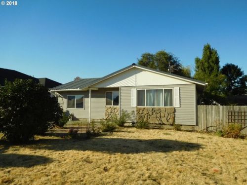 341 Lincoln St, Athena, OR 97813-6063