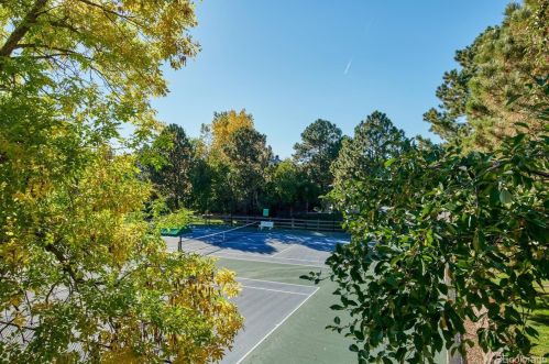 7166 Bentley Cir, Englewood CO 80112-1186 exterior