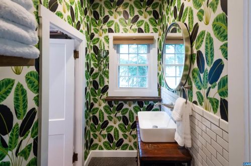 1112 Montrose Ave, Charlottesville VA  22902-6236 exterior