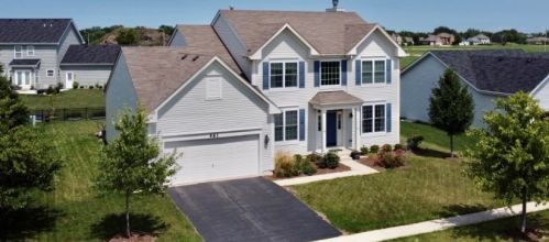 461 Becker Pl, Sycamore, IL 60178-2935