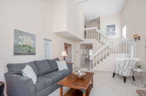 7569 Rosemary Cir, Englewood CO 80112-6419 exterior