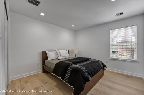 49 Maidenstone Dr, Tinton Falls NJ 07712-3780 exterior