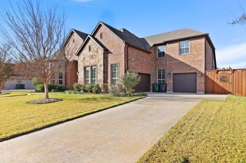 208 White Wing Ln, Plano, TX 75094-4334