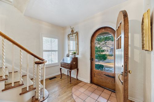 512 Orchard Ln, Northfield, IL 60093-4115