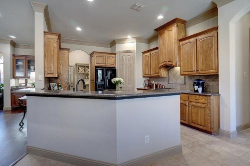 7909 Country Oak Dr, Fort Worth TX  76182-8944 exterior