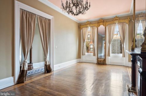 758 10th St, Philadelphia PA 19123-1966 exterior