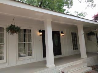 1240 Little Acres Pl, Marietta, GA 30066-2726