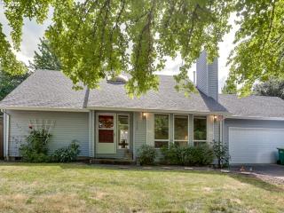 10230 Haystack Pl, Beaverton, OR 97008-8089