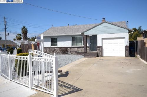 24600 Pontiac St, Hayward, CA 94544-1924