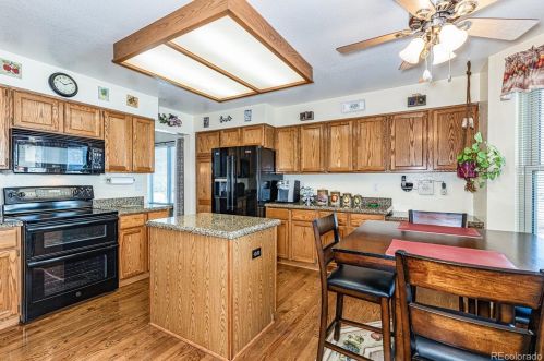 19061 Chenango Cir, Aurora CO exterior