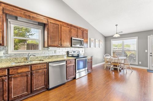 414 Lake Vista Dr, Jefferson GA  30549-4619 exterior