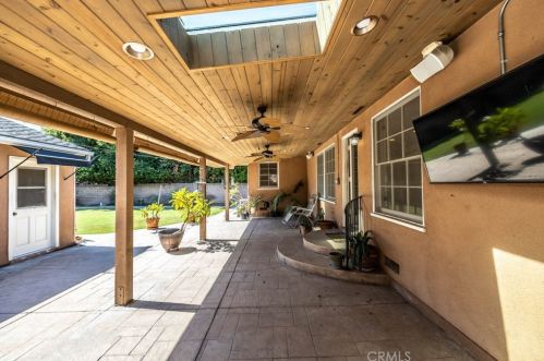 1704 Edna Dr, Santa Ana CA 92706-2424 exterior