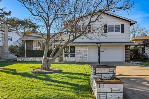 2242 High Ridge Pkwy, Hillside, IL 60162-2203