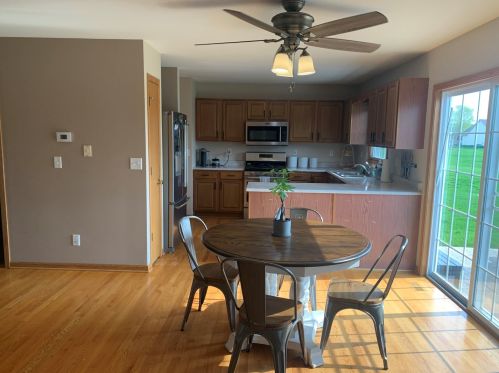 1329 Arneita St, Sycamore IL  60178-1155 exterior