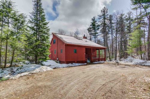4 Biasca Pl, Madison, NH 03849-5609