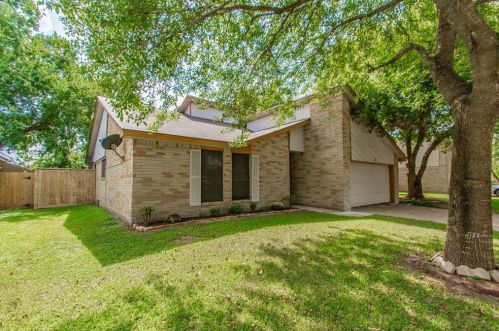 32 Ranch House Loop, Angleton, TX 77515-2723