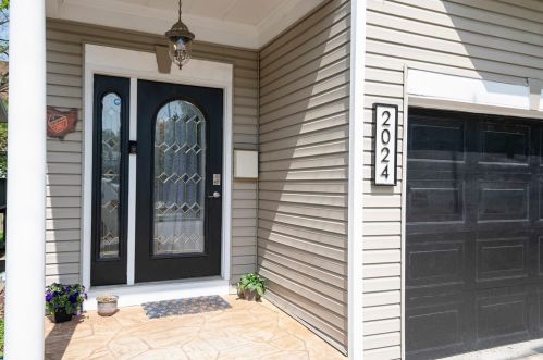 2024 Breen St, Cincinnati, OH 45208-3206
