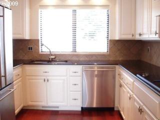 6550 Canyon Ct, Portland OR  97225-6012 exterior