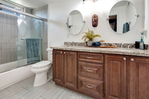 1736 Holbrook St, Anaheim CA  92807-1012 exterior