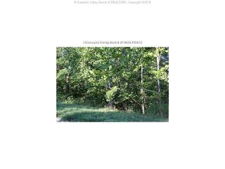3010 Cliffside Rd, Hurricane, WV 25526-7409