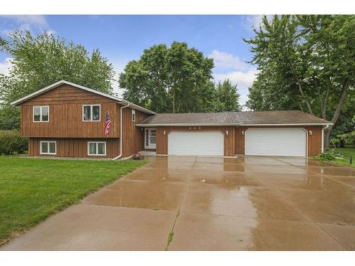 325 Evergreen St, Vermillion, MN 55085-4101