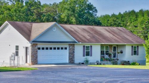 188 Cook Rd, Clarkrange, TN 38553-5156