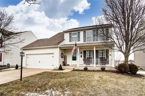 90 Pugh Dr, Springboro, OH 45066-7806