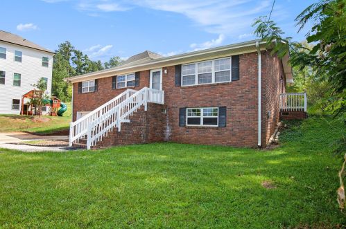 716 Suholden Cir, Marietta, GA 30066-3760