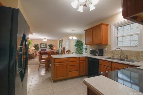 11 Heather Ridge Ct, Miami OH  45056-9502 exterior