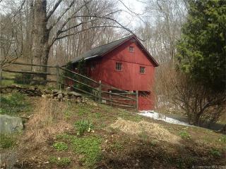 72 Wykeham Rd, Washington Depot, CT 06793-1311